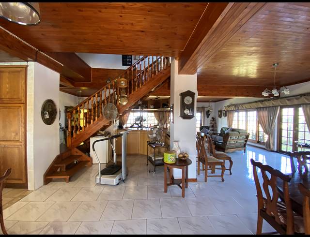 6 BEDROOM HOUSE FOR SALE IN WINKLESPRUIT